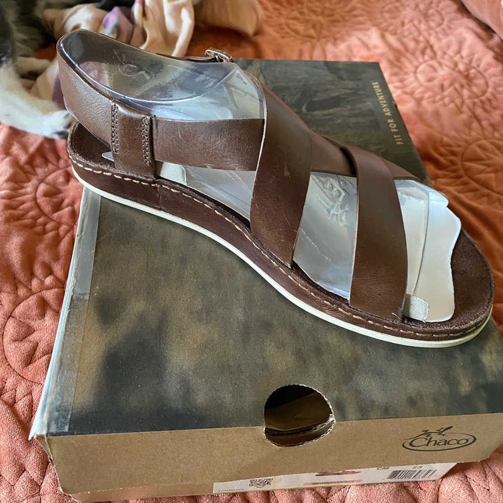 Women’s Sz 6 wayfarer Chaco